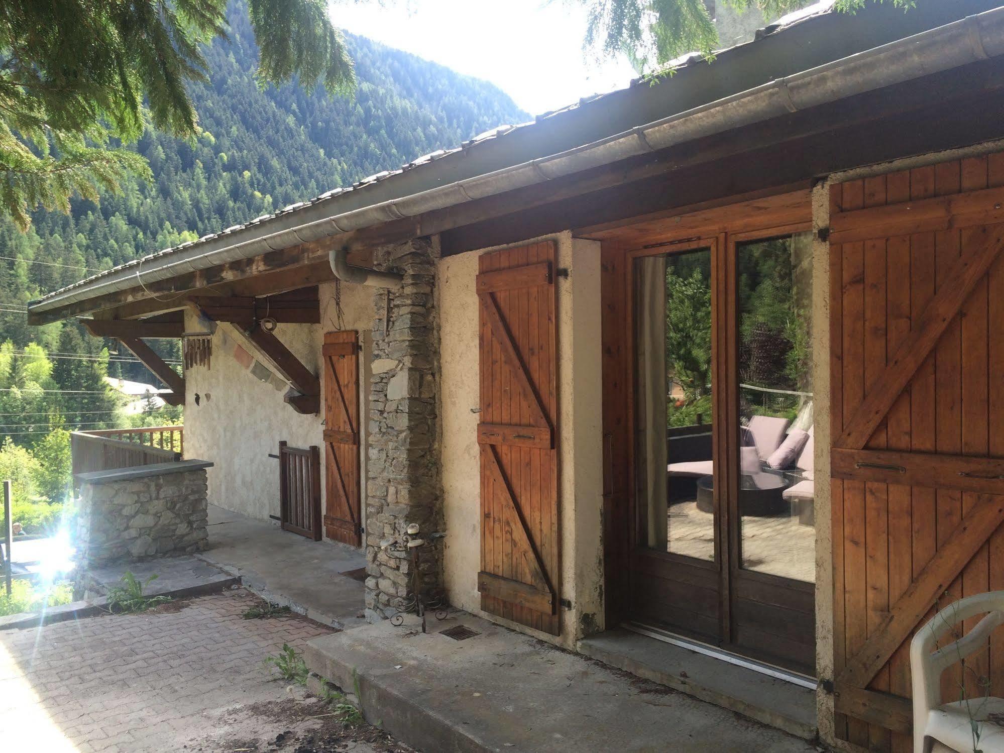 Chalet Tioli Montvalezan Luaran gambar